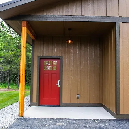 Glacier Homestead Coram Exterior photo