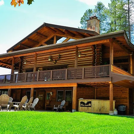 Glacier Homestead Coram Exterior photo