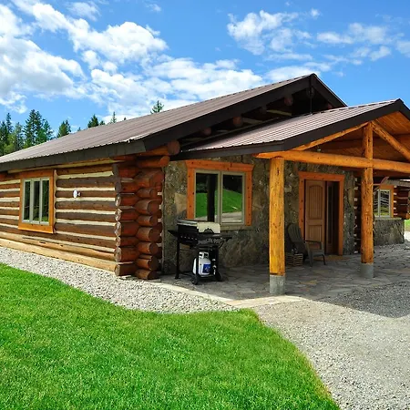Glacier Homestead Coram Exterior photo
