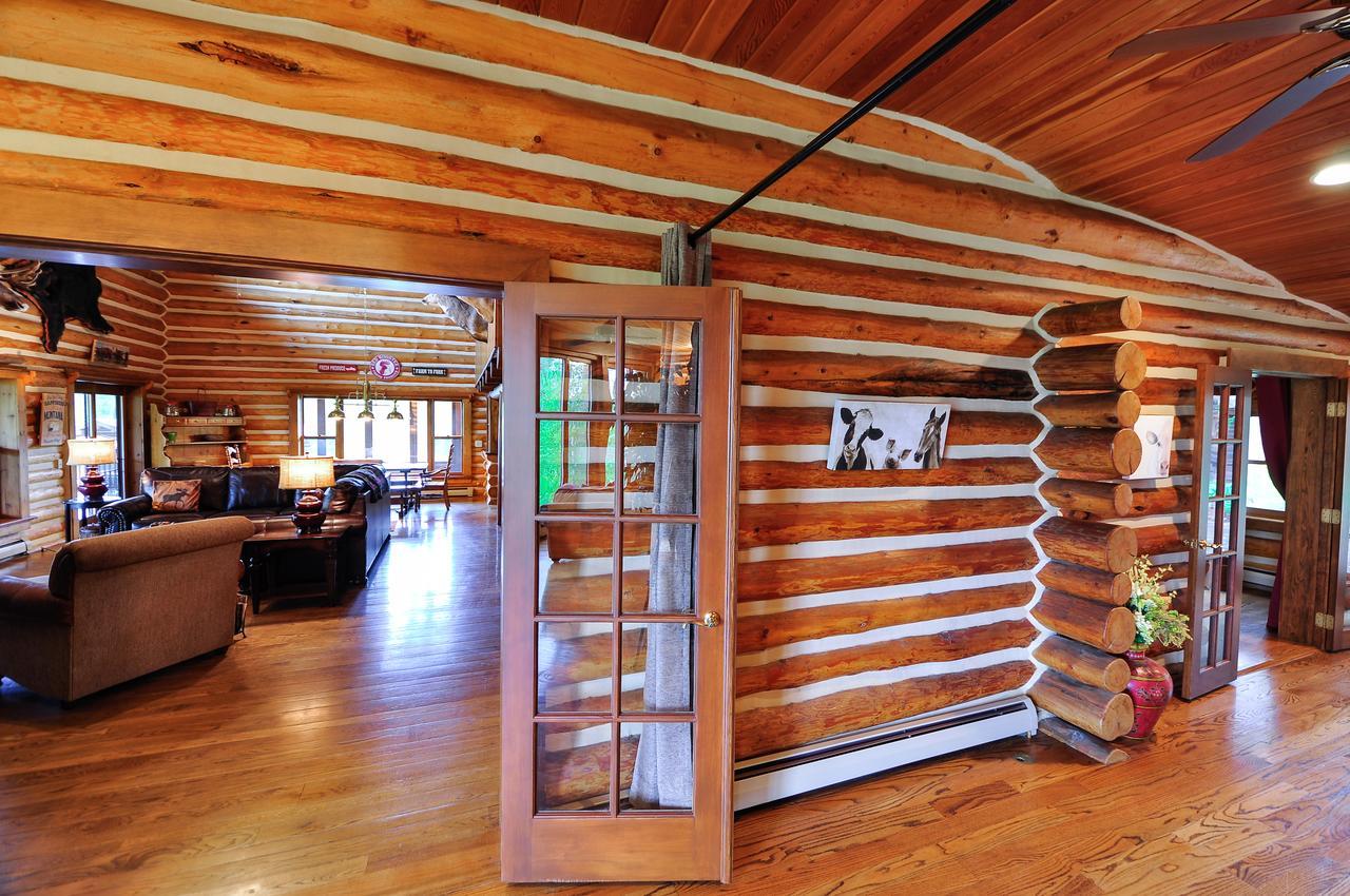Glacier Homestead * Coram